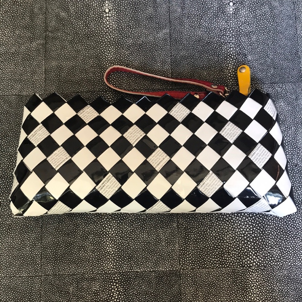 Woven clutch